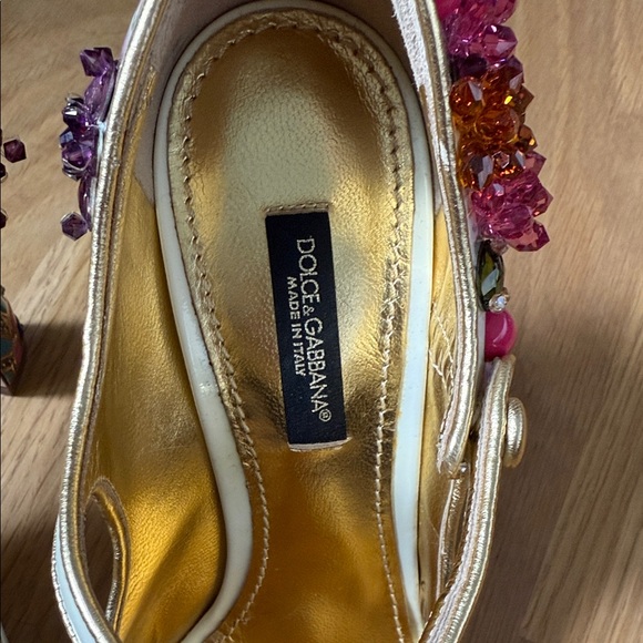 Dolce & Gabbana Patent Leather Crystal Colorful Embellishments D’Orsay Pumps - Picture 4 of 16